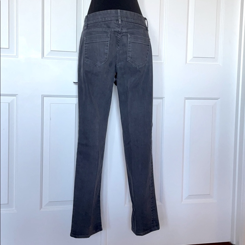 Banana Republic Classic Straight Leg Jeans, Size 6